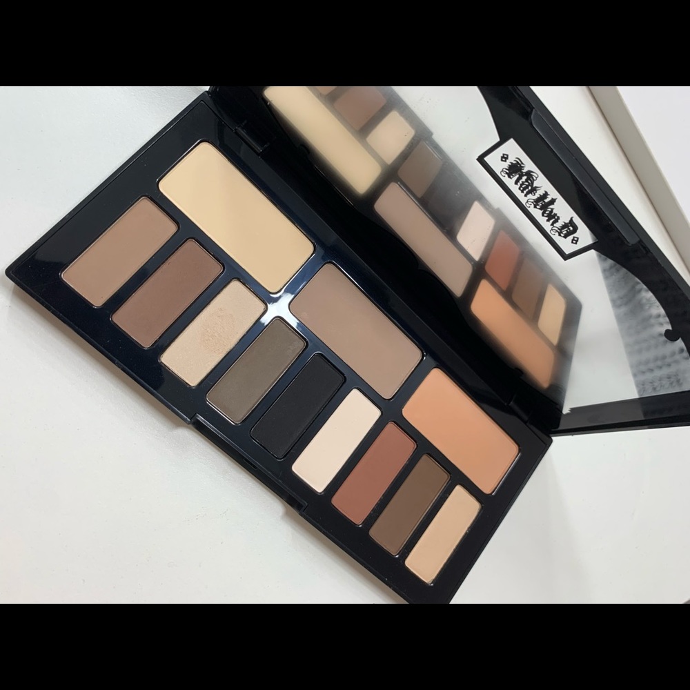 KAT VON D Shade + Light Eye shadow